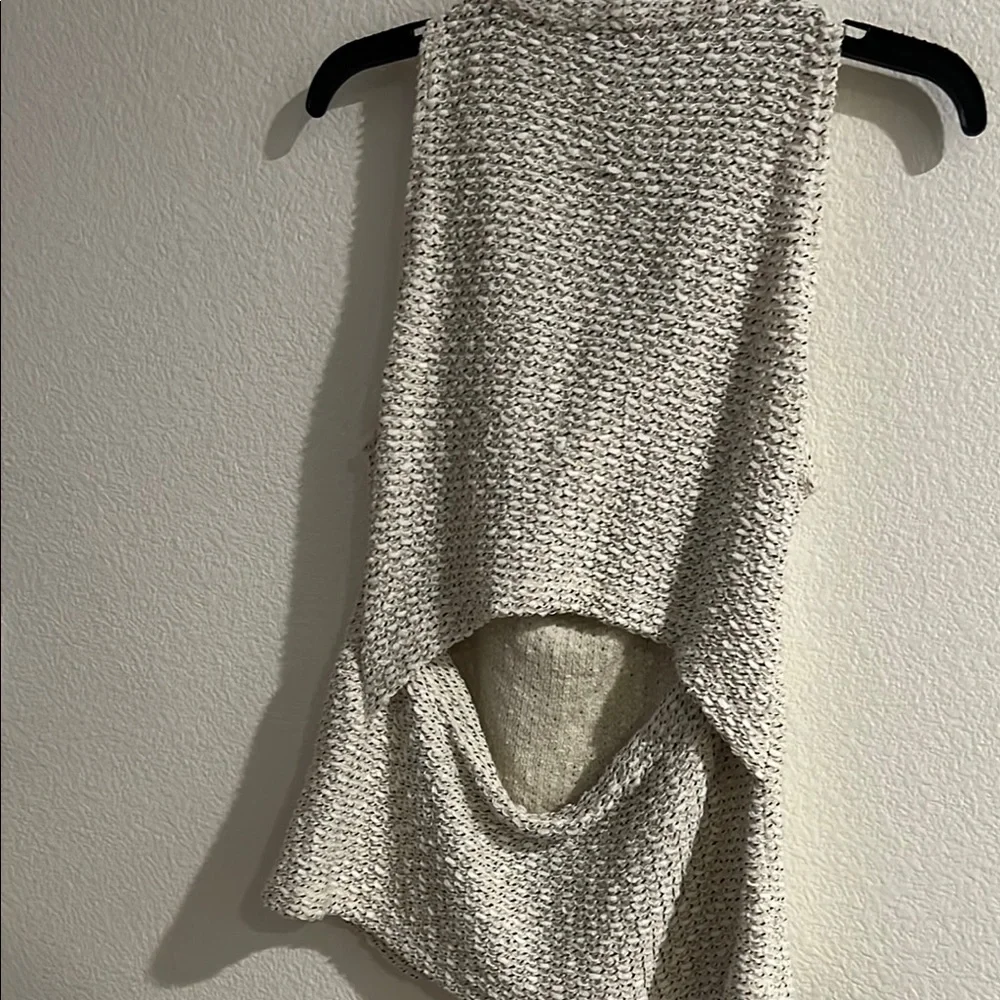 DREW Cream Sleeveless Cowl Neck Top - Picture 5 of 5